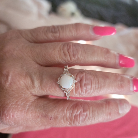 14kt white gold w diamond opal ring - Picture 6 of 10